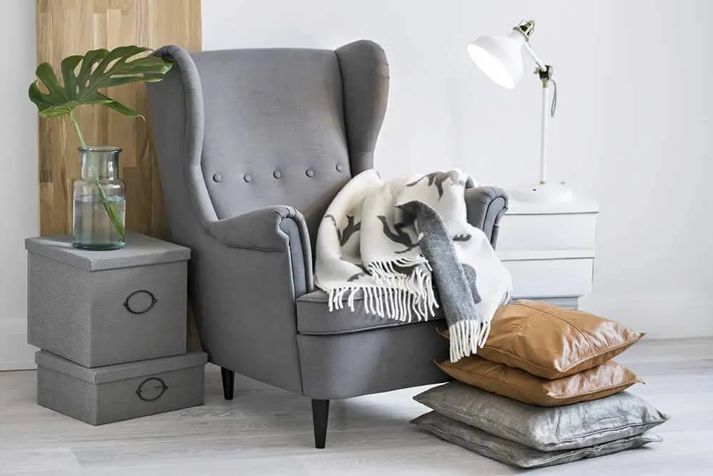 Traditional-Room-Corner-Design